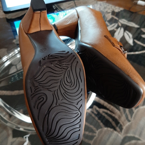 Ladies shoes - Picture 6 of 8